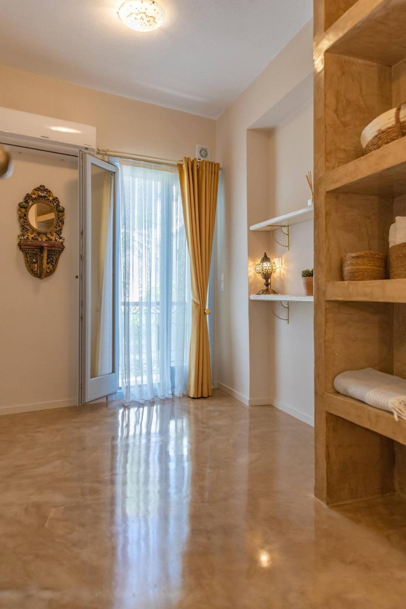 Manus Dei Exclusive Apartment