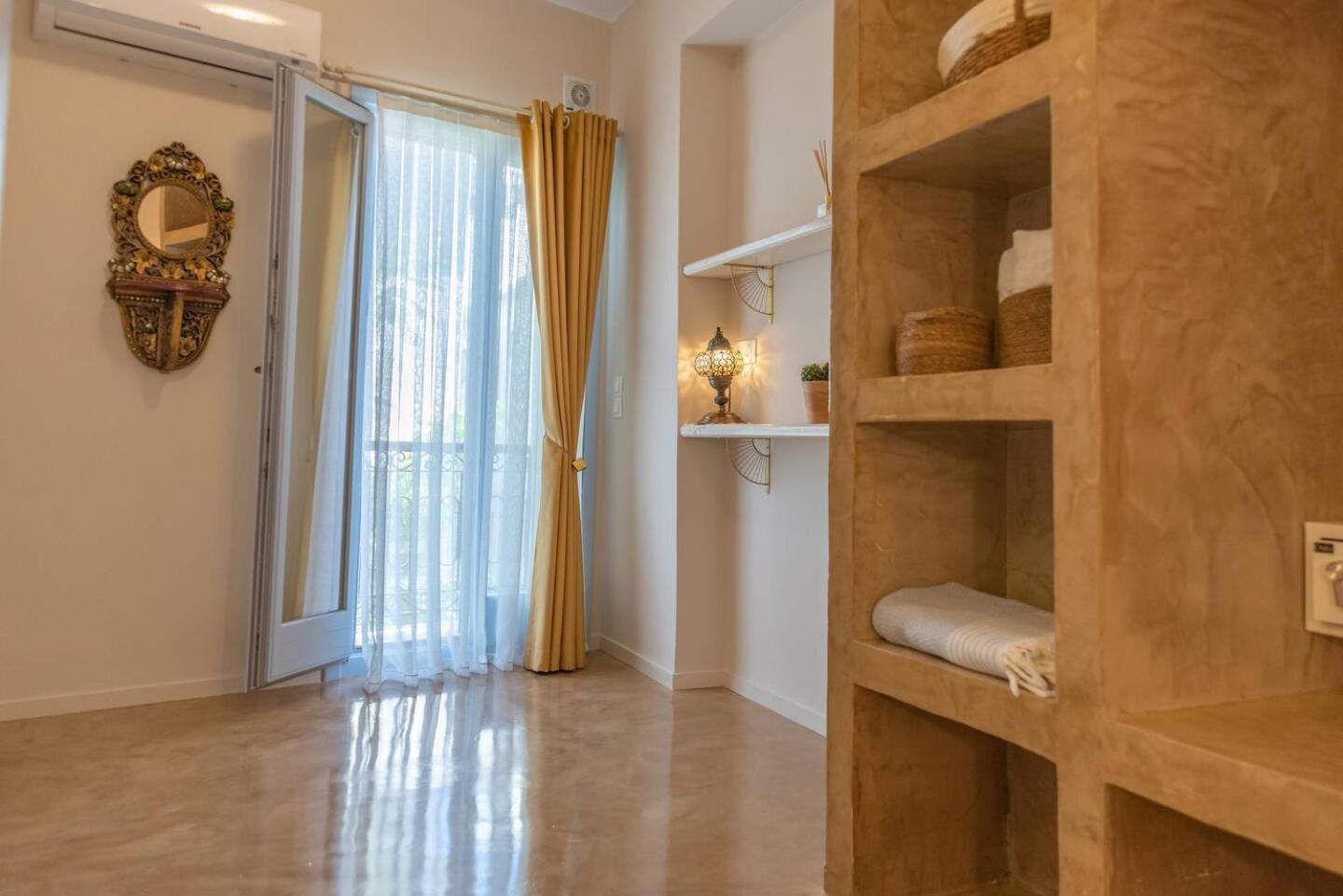 Manus Dei Exclusive * Pythagoreio (Samos)