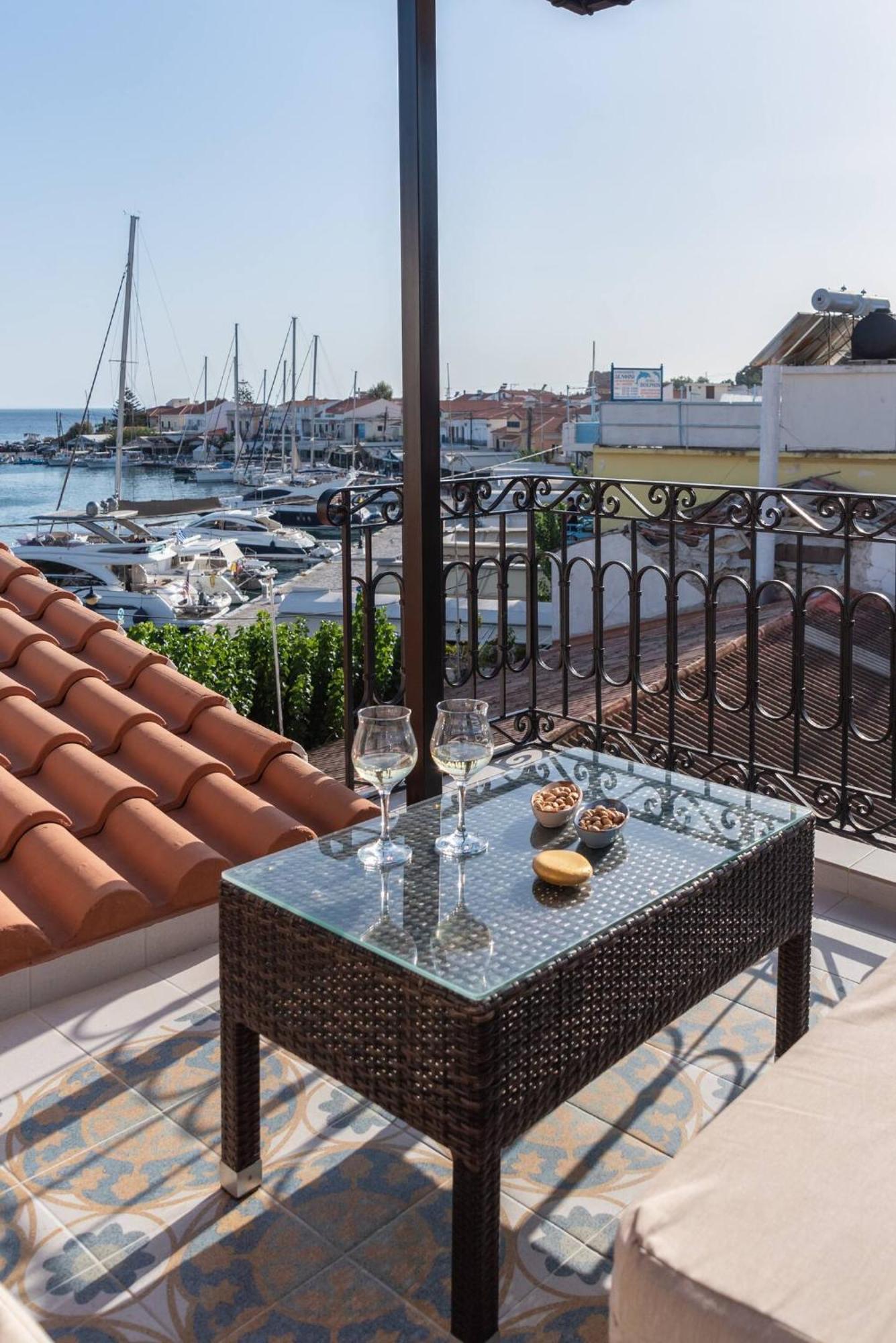 Manus Dei Exclusive Pythagoreio (Samos)